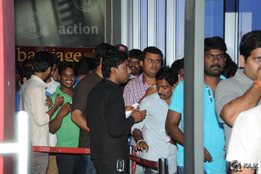 Krishna-and-Vijaya-Nirmala-at-Aagadu-Movie-Preview-Show